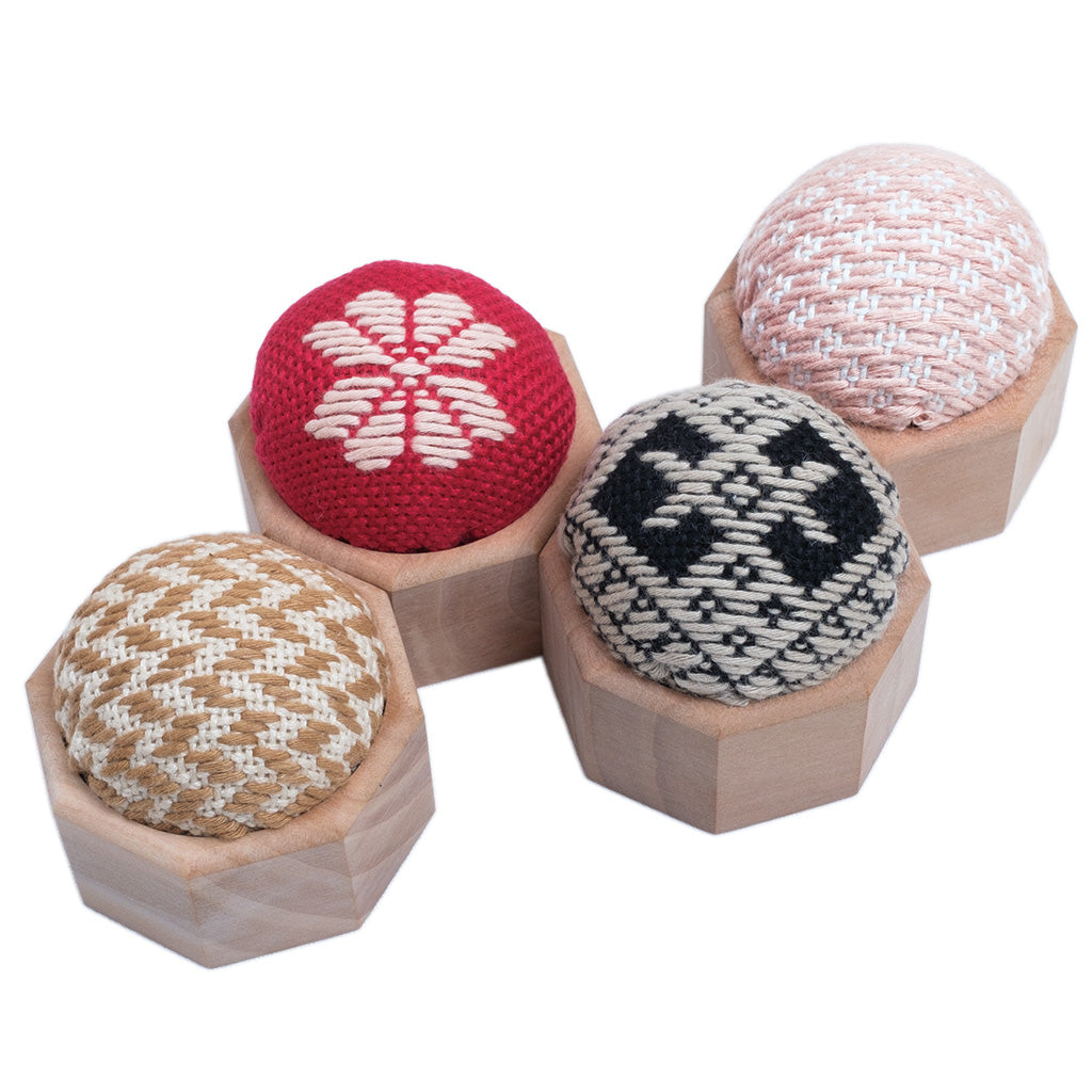 木の針さし<br>-はっかく-