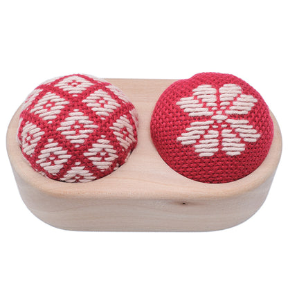 木の針さし<br>-にこまる-